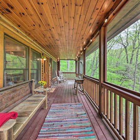Peaceful Blue Ridge Cabin With Decks And Fire Pit Exterior photo
